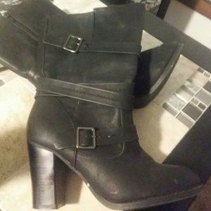 Apt 9 leather boots